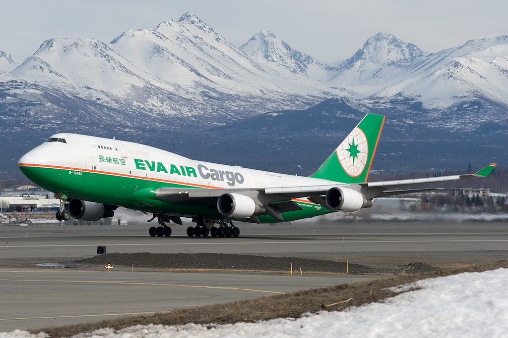 エバー航空 747-400: 世界に羽ばたく – MotoArt PlaneTags