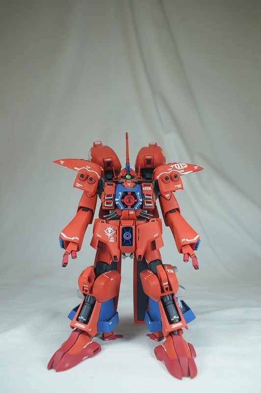 B-CLUB製 1/144 AMX－015 ゲーマルクの完成品