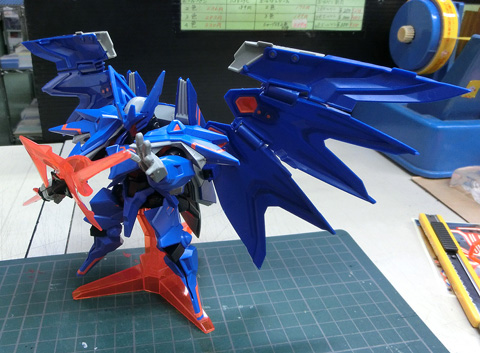 ダンボール戦機WARS LBX ファントム サンプル製作レビュー ～その2