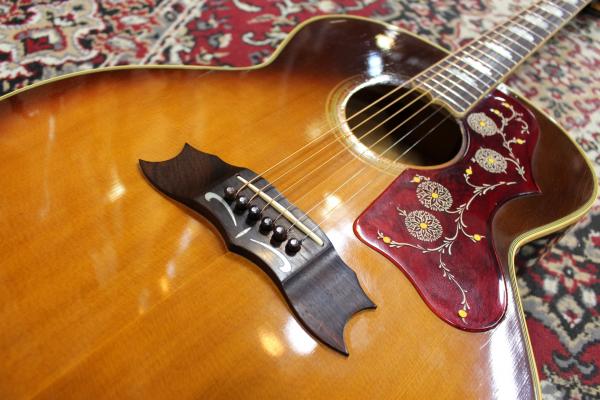 ShinjukuVintageGuitarShow】70年代ギブソン・アコのJ-200