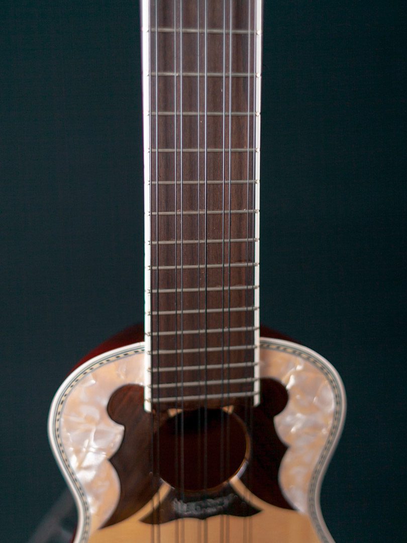 El Chasqui Charango | The Local Pickup - Guitarchive