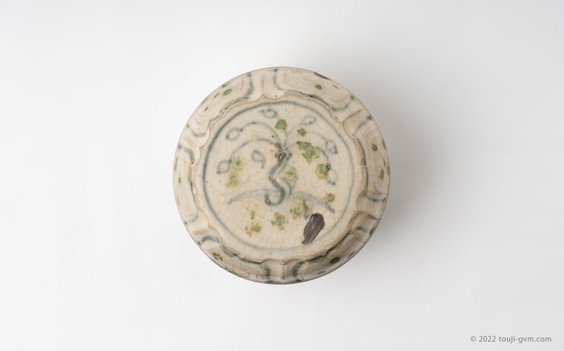 宋胡録盖盒 – Sangkalok Covered Box | 陶磁オンライン美術館ーTOUJI
