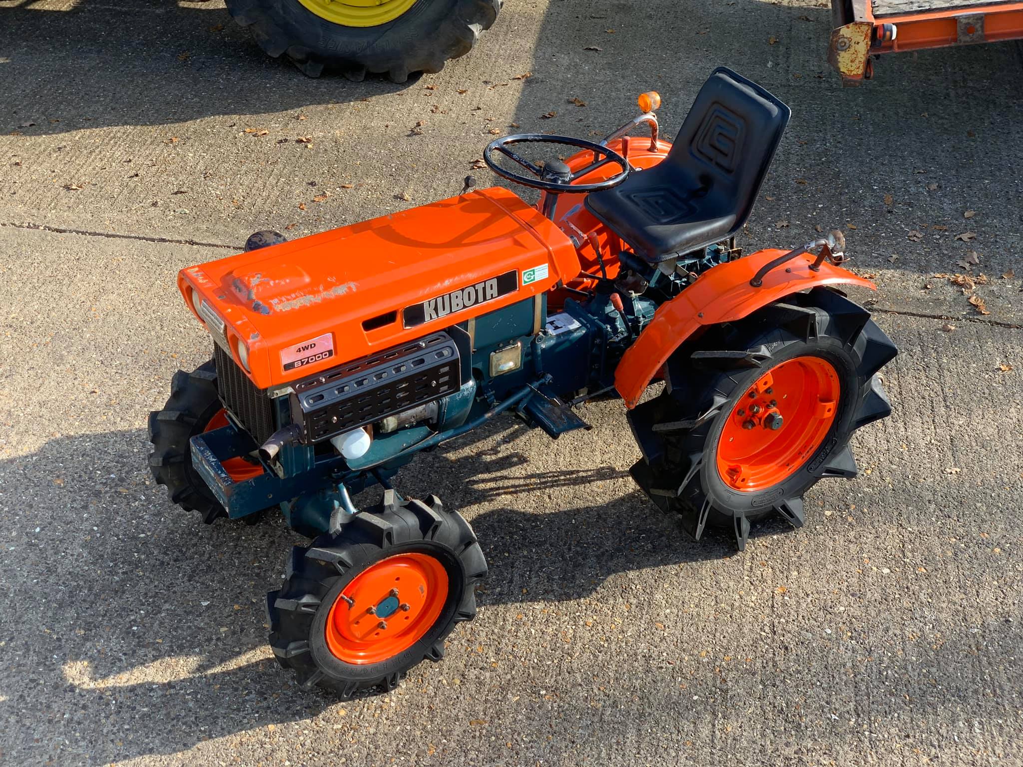 Kubota B7000 |トラクターのデータと仕様