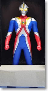 ウルトラヒーローシリーズ32.ウルトラマンコスモス コロナモード