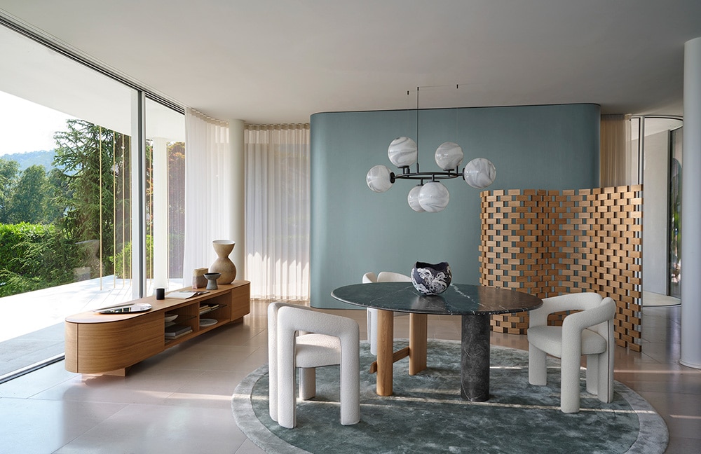 537 PARAVENT AMBASSADE（パラヴォン アンバサード パーティション