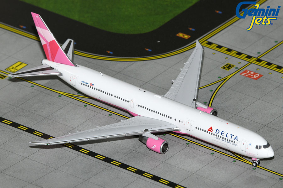 GJDAL2157 GEMINI JETS Delta Air Lines / デルタ航空 “Evelyn H