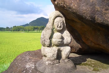 田の神さま （たのかんさぁ） - 株式会社 祁答院蒸溜所（けどういん
