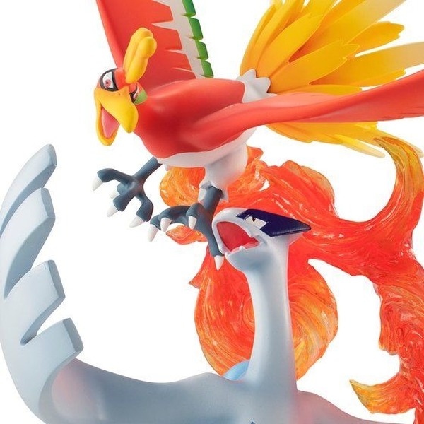 ポケモン」伝説の“ホウオウ＆ルギア”が大迫力のフィギュアに