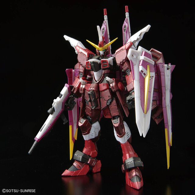 機動戦士ガンダムSEED」より、「フリーダム」ら3機が揃い踏み！限定