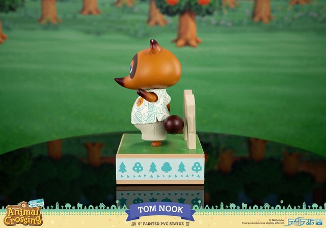 どうぶつの森』看板キャラで社長の「たぬきち」だなも！お馴染みポーズ