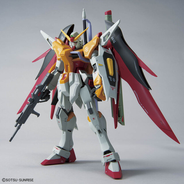 オレンジの「光の翼」も付属する豪華仕様！MGガンプラ「デスティニー