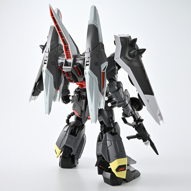 ガンダムSEEDシリーズから「ブレイズザクファントム（ディアッカ専用機