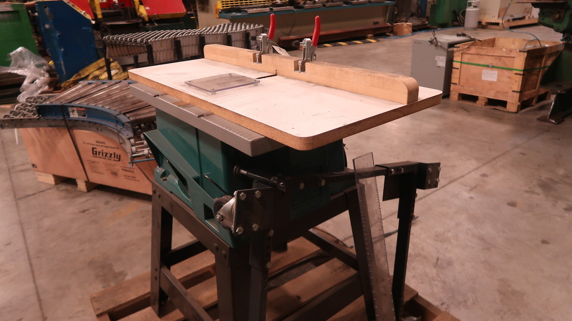 MAKITA 8-1/4