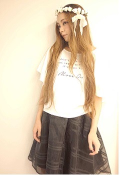 MERCURYDUO」が 安室奈美恵ファンクラブ限定Tシャツ&スカートを共同で