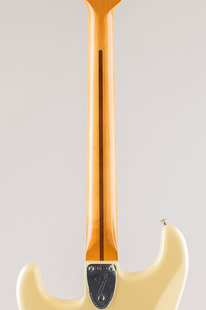 Vintera II '70s Stratocaster /Vintage White/Maple Fingerboard