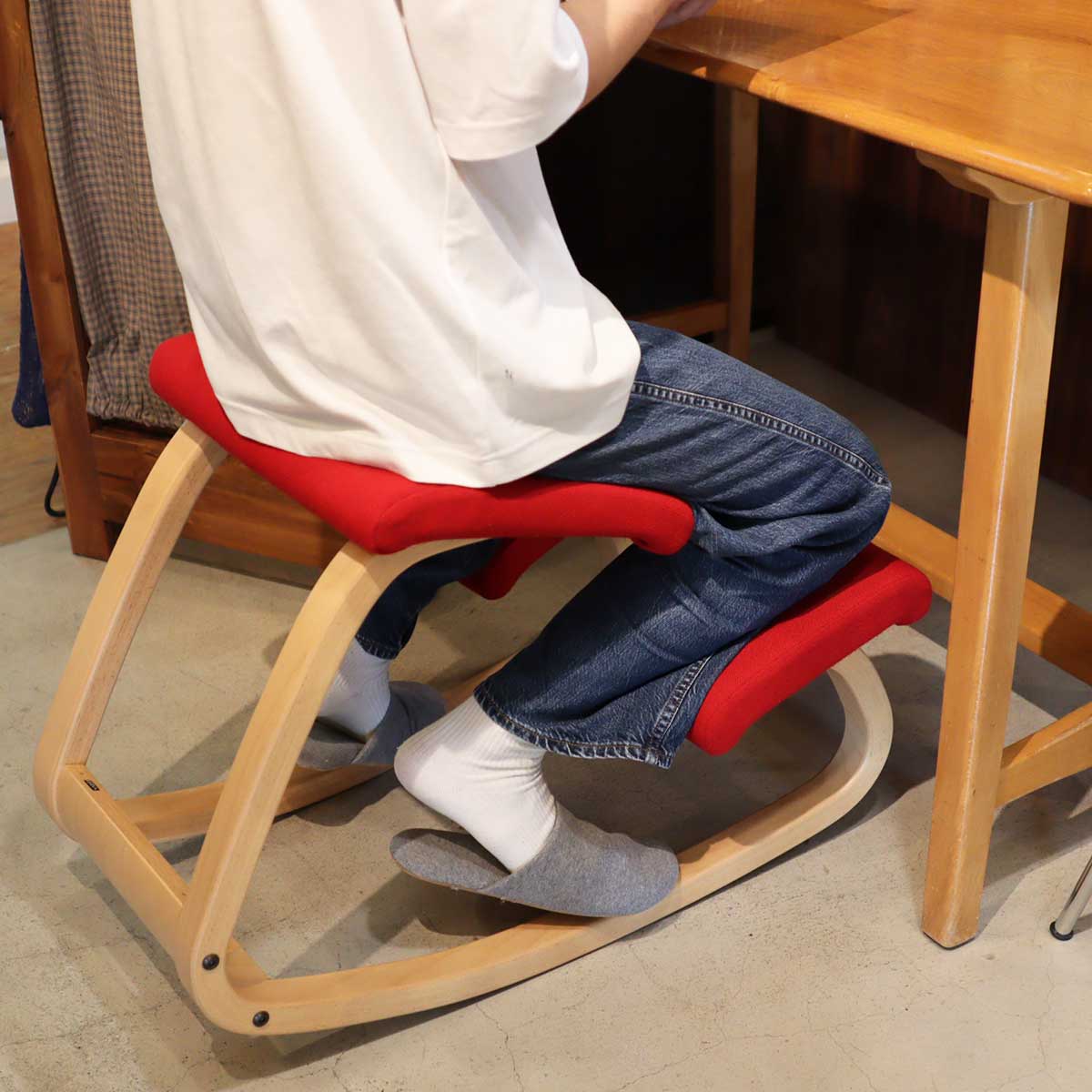 VARIER ヴァリエールバランスチェアレッド子供椅子