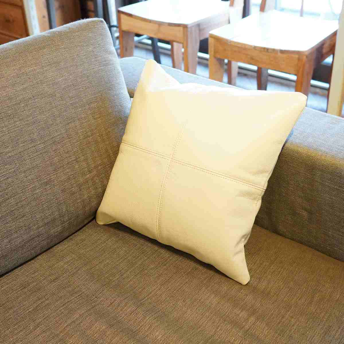 カッシーナ・イクスシー / Cassina ixc.本革クッション 【1】ホワイト