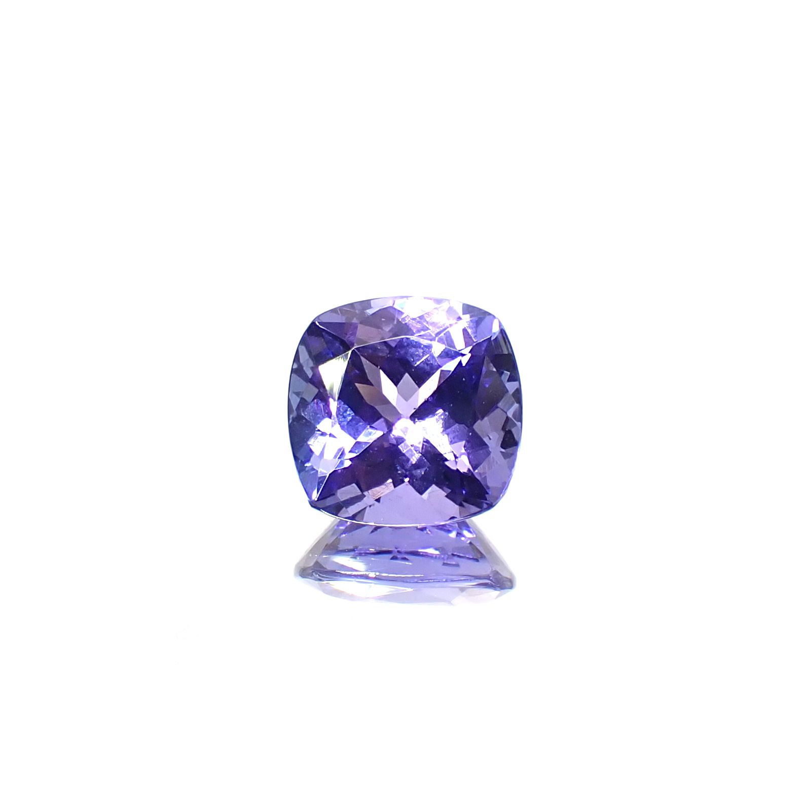 タンザナイト(宝石名タンザナイト)タンザニア産 識別済 1.83ct / 7.4x7