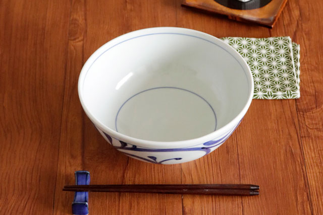 砥部焼の和食器 梅山窯の丼鉢【砥部工房 からくさ】