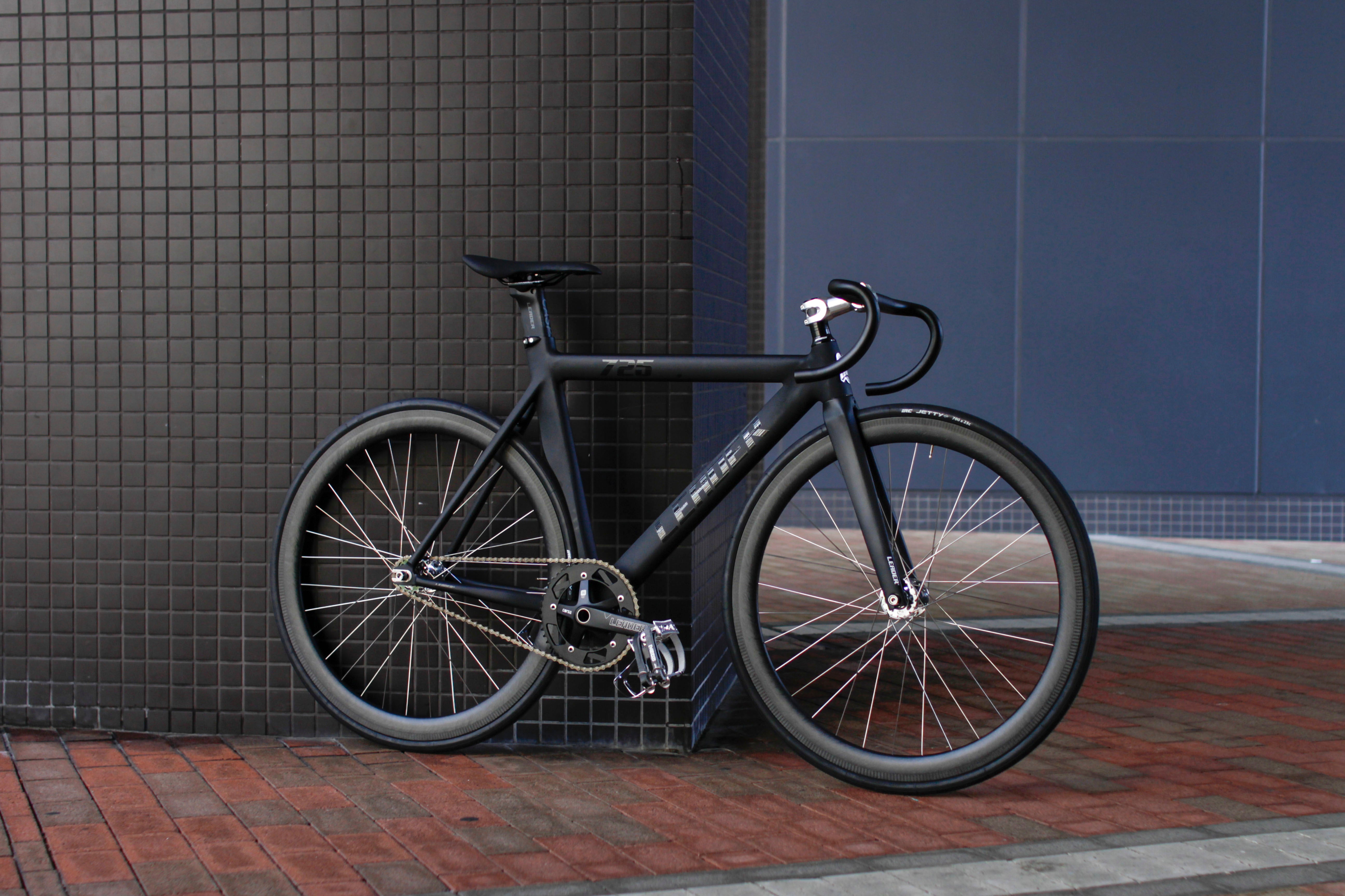 86AEB947-74E1-49C6-82BF-