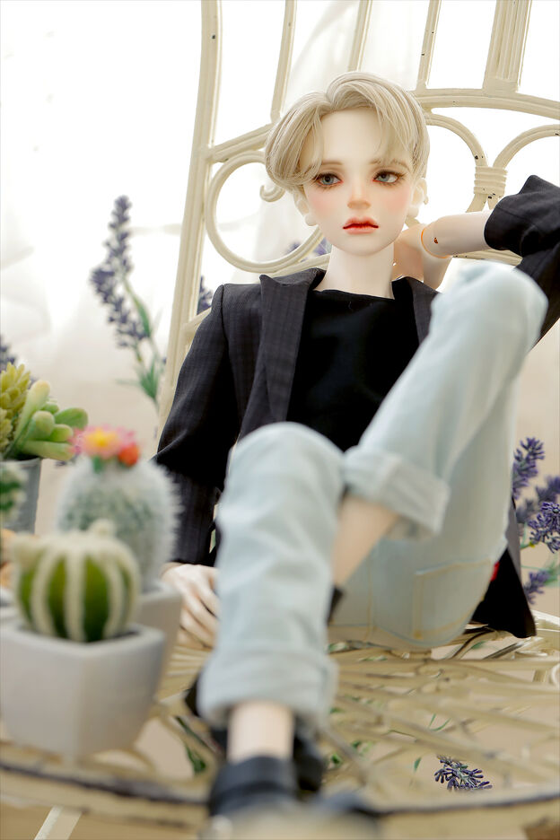 DOLK×SWITCH】SOHWA - Artist Makeup Limited - 世界9体限定｜DOLK