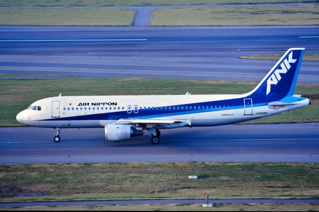 エアーニッポン 機材一覧 エアバスA320 | FlyTeam(フライチーム)