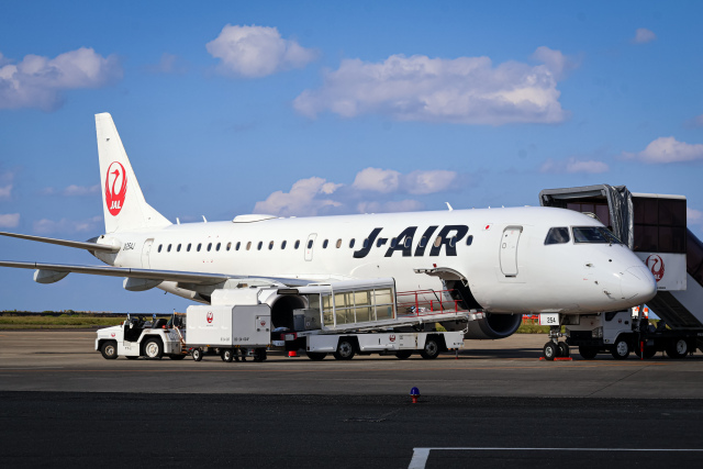 ジェイエア 機材一覧 運用中 エンブラエル190 | FlyTeam(フライチーム)