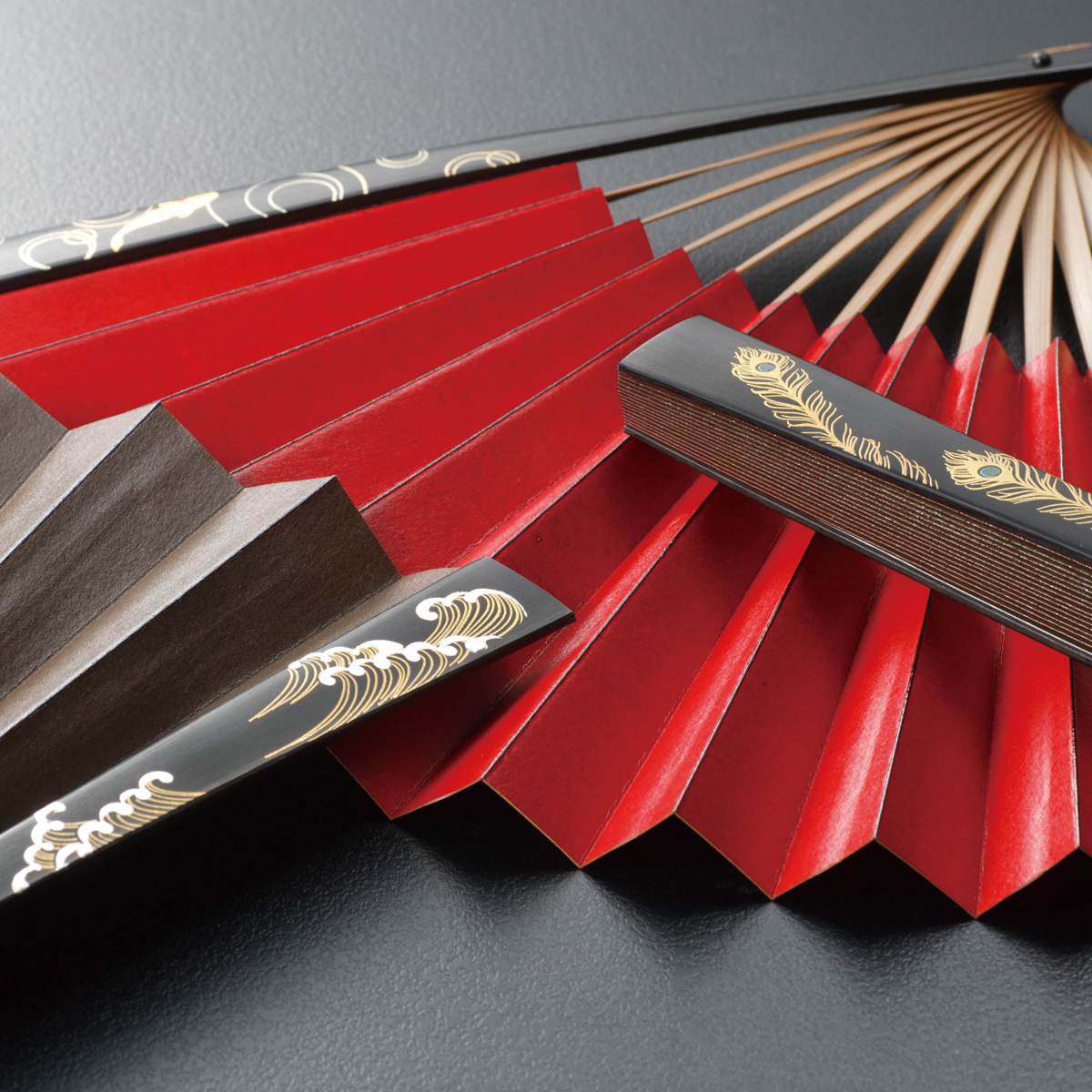 箔一 hakuichi 金箔 金沢箔 金沢 工芸品 柿渋脇漆扇子 孔雀(緑茶)
