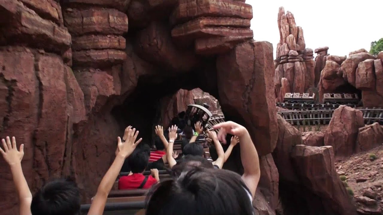 🔴東京ディズニーランド 最後列 ビッグサンダーマウンテン - YouTube