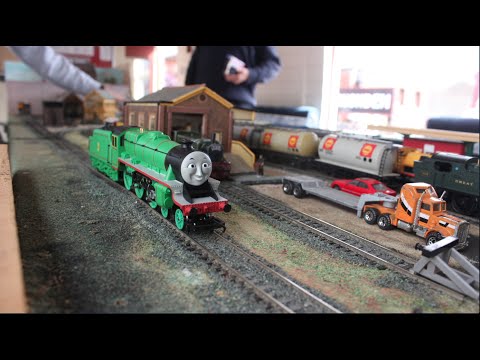 HD Thomas the Tank Engine - Hornby Henry Review. - YouTube