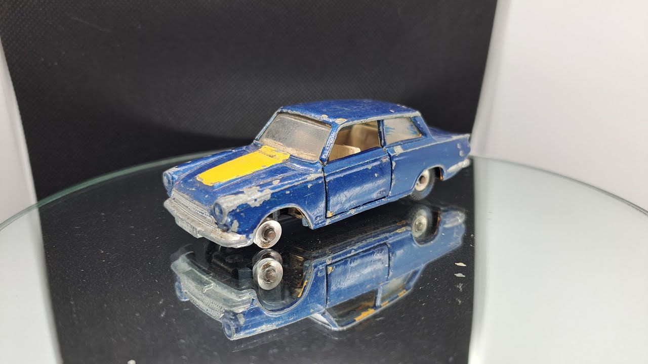 Diecast Restoration Dinky Toys Ford cortina mk1 no/139. 1963/64