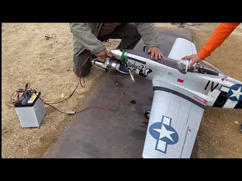 P-51ムスタング初飛行‼︎【ラジコン飛行機】 - YouTube