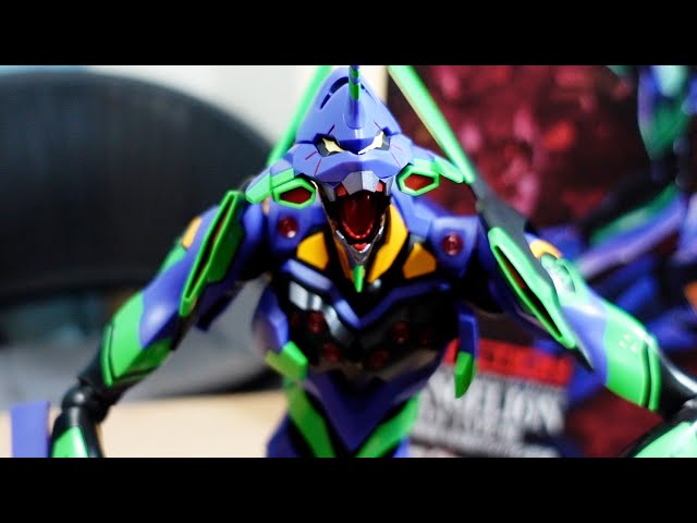 2万円40cmのエヴァンゲリオン初号機 - YouTube