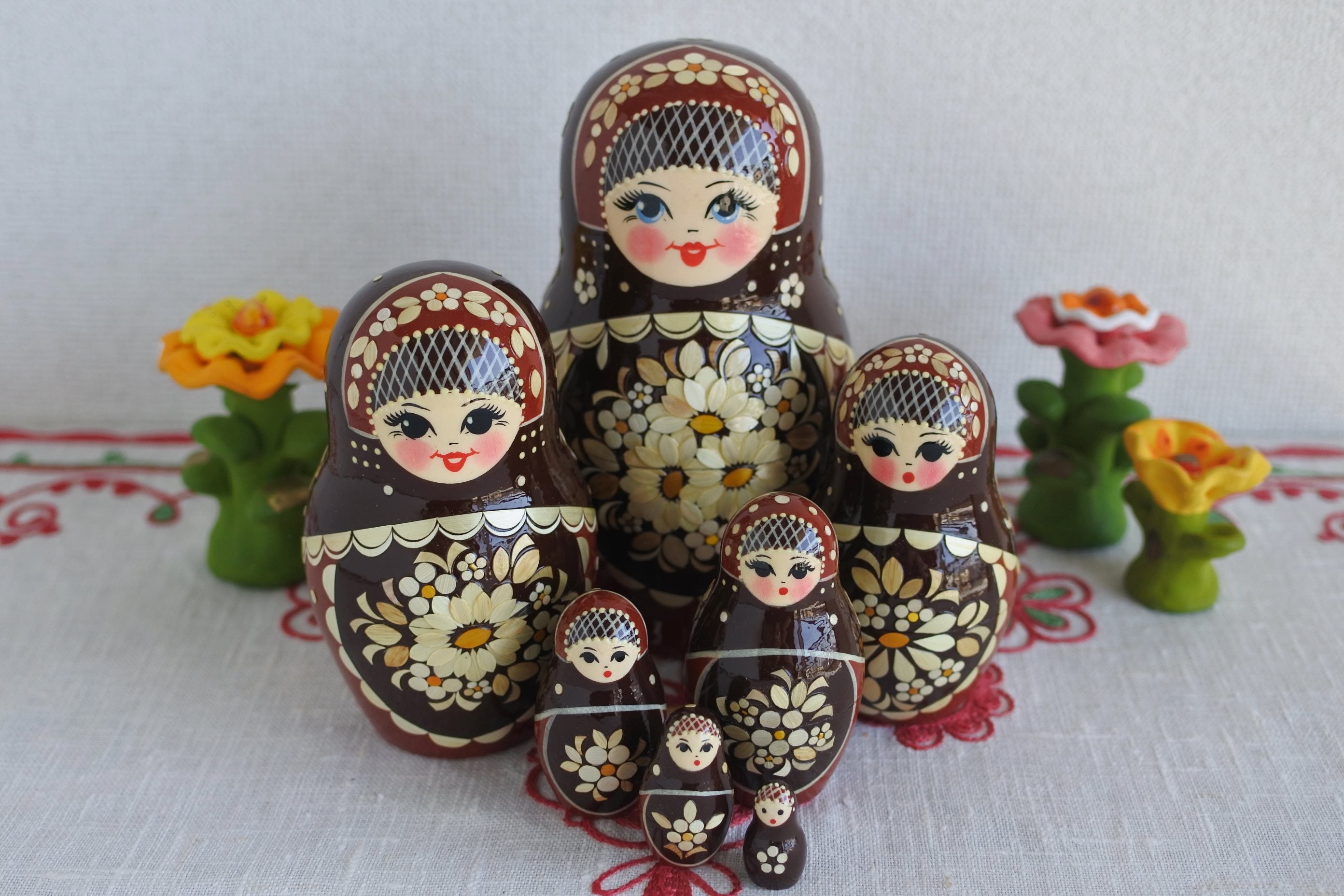 ワラ細工のマトリョーシカ ストローマトリョーシカ ロシア民芸品