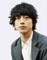 星野源の私服 「紅白歌合戦2019」で着用していた衣装です。 ボリューム