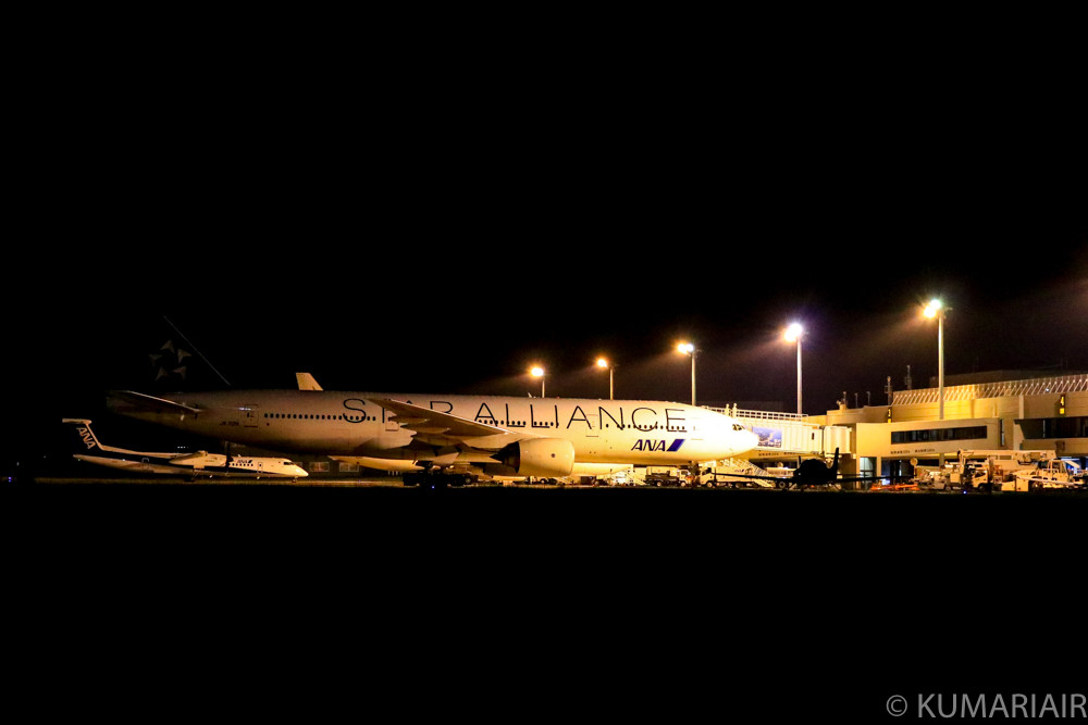 高知空港にスタアラ塗装のB777-200がナイトステイ！ | シテイリョウコウ
