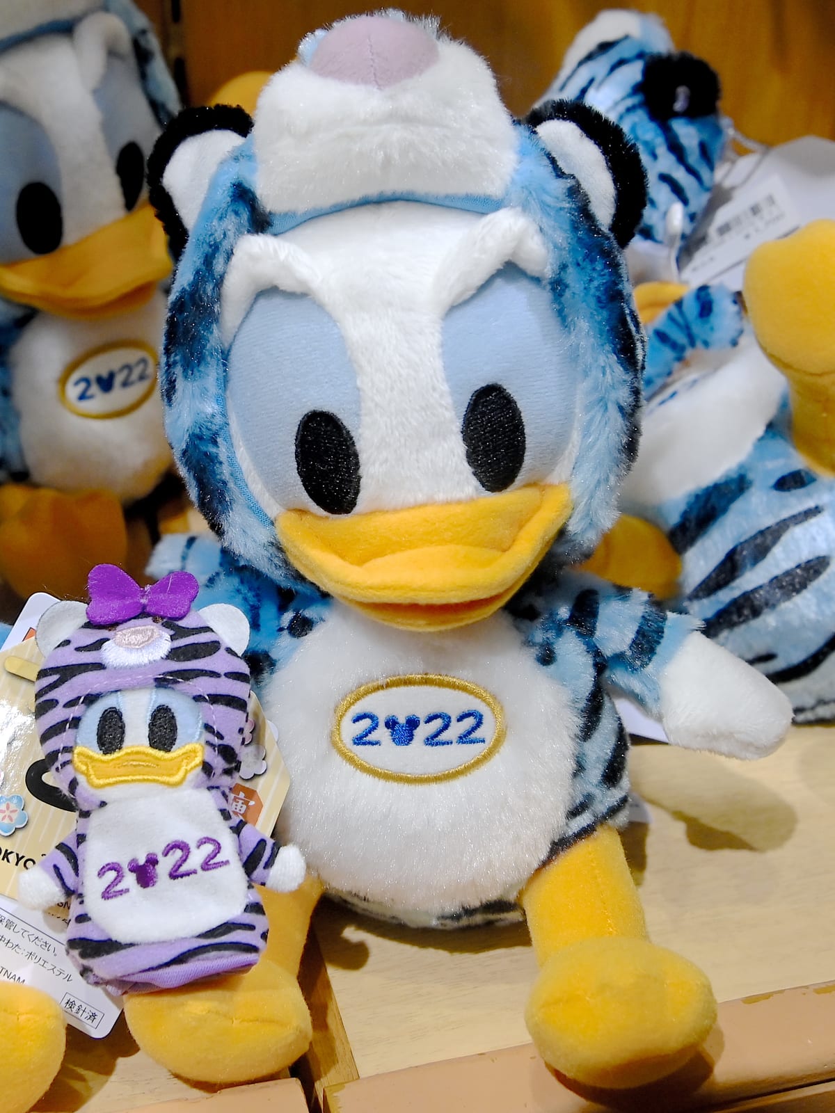 ミッキーたちが寅(トラ)になりきり！“東京ディズニーリゾートのお正月