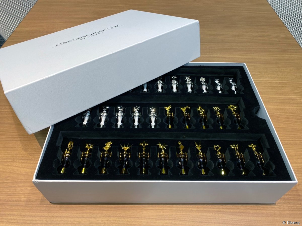 予約受付中の『キングダム ハーツIII アルバ&アーテルセット』は、BOX