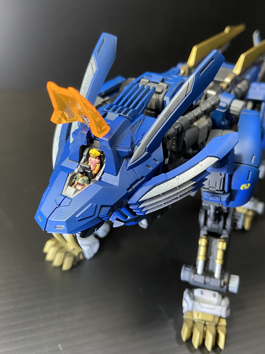 1/100 RMZ-001 ブレードライガー グラデーション全塗装にて完成です
