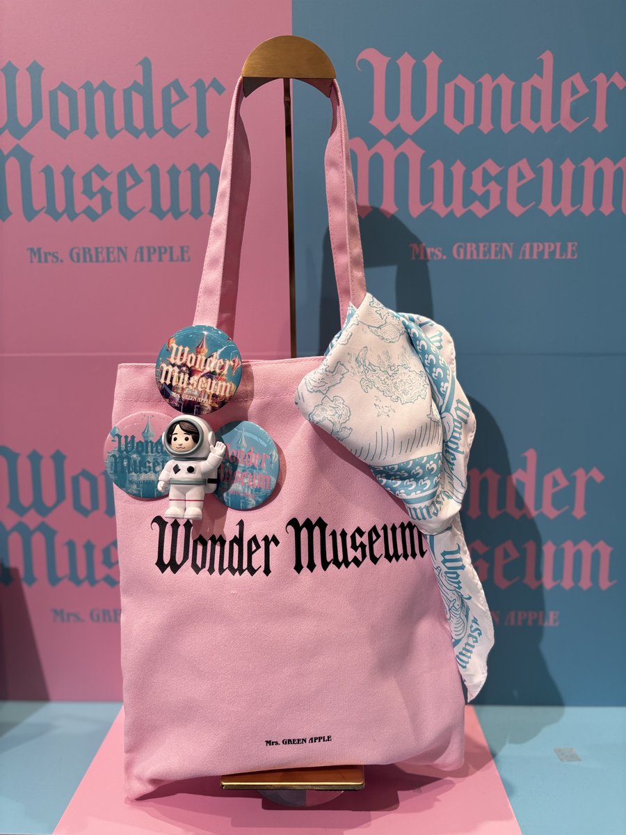OFFICIAL GOODSのご紹介🍏 ￣V￣￣￣￣￣￣￣￣￣￣￣￣ 𝐌𝐫𝐬