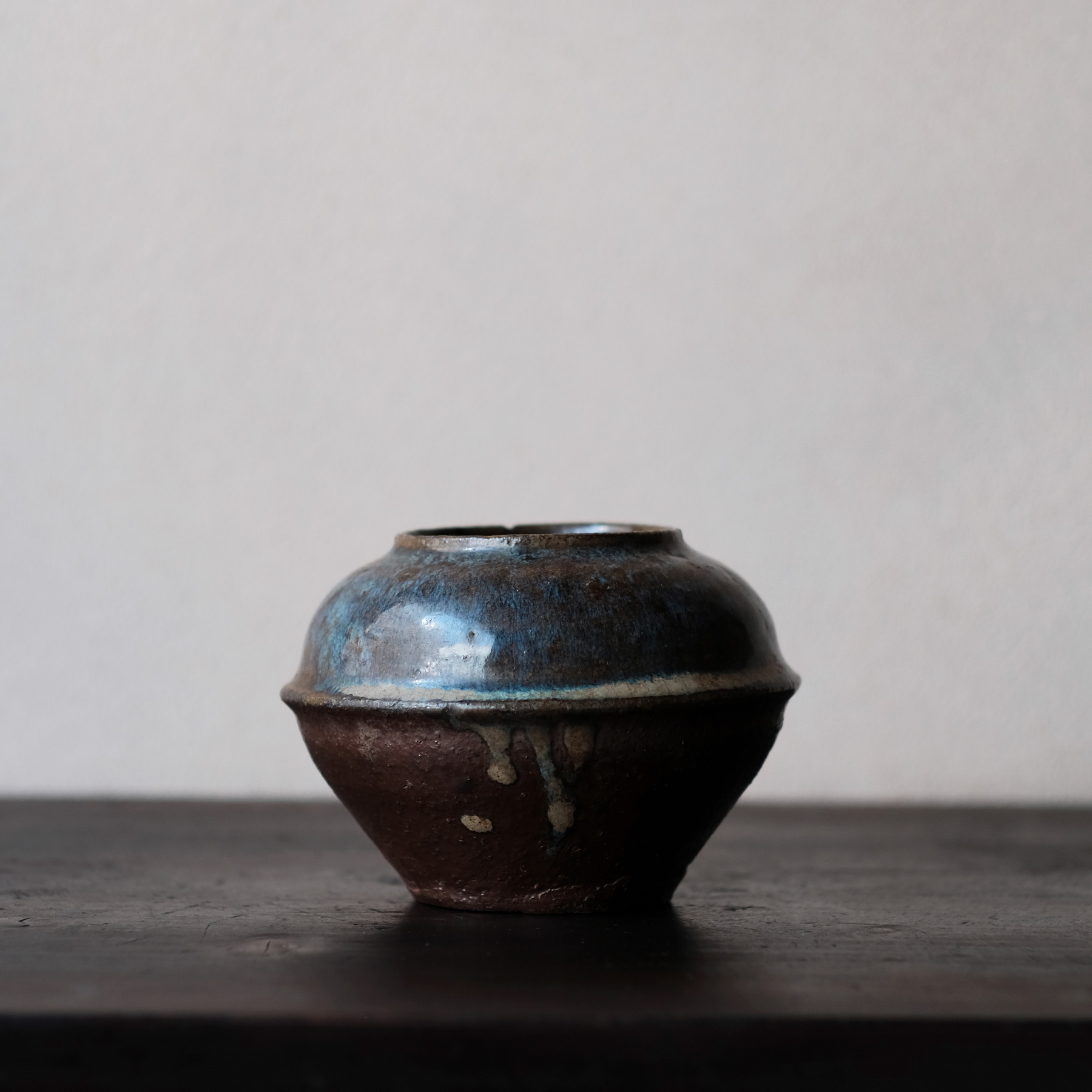 白岩焼 海鼠釉お歯黒壺 | 骨董と詩学 Antique & Poetics | 蛇韻律