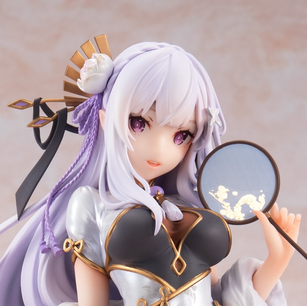 Re:ゼロから始める異世界生活」 エミリア優雅美人ver.: フィギュア