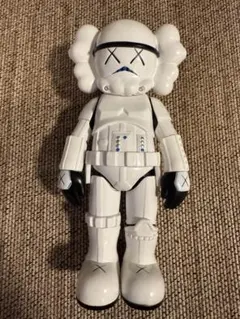 2026年最新】KAWS ストームトルーパーの人気アイテム - メルカリ