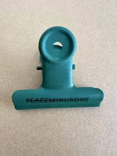 2026年最新】peaceminusone クリップの人気アイテム - メルカリ