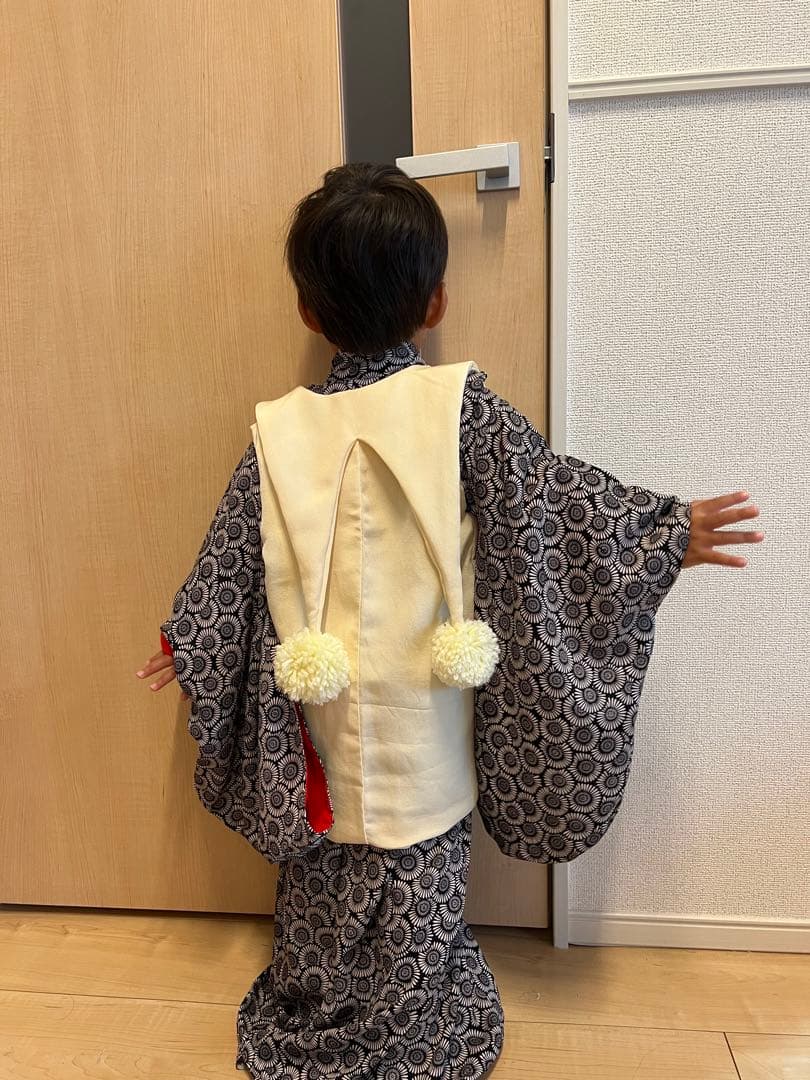七五三　3歳　着物と被布セット 七五三 3歳 着物 セット 女の子 被布セット用 本絞り柄・刺しゅう入り