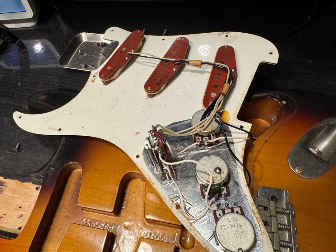 Fender Japan ST62 JVシリアル 1982年製 最初期EX - メルカリ