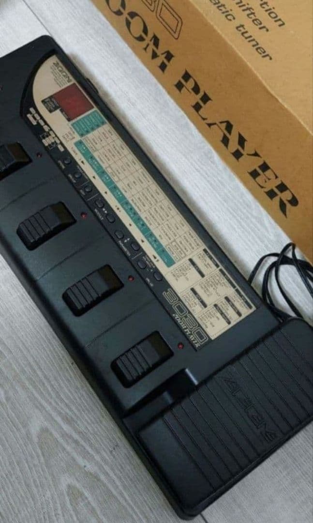 Fender サンバースト & ZOOM PLAYER 3030 3セット - メルカリ