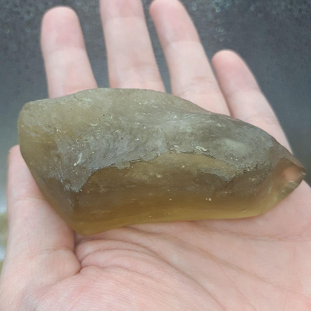 リビアングラス　原石　グリーンイエローカラー トップクォリティ]天然リビアングラス原石（85.6g） - 埼玉県吉川市の