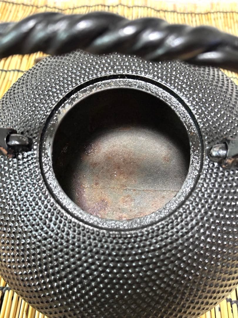 USED品 南部名工金秀 及春鋳造 算盤形捻鉉アラレ 南部鉄瓶 南部