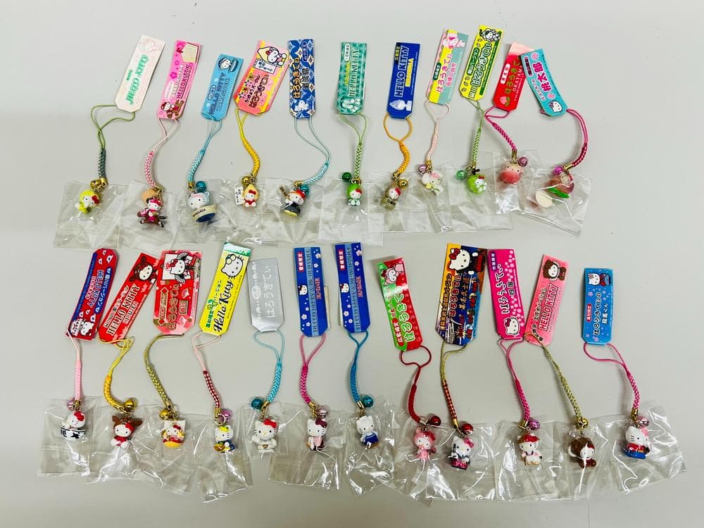 ◆サンリオ HELLO KITTY ご当地 ストラップ 23個セット 08271 サンリオ (SANRIO) ハローキティ ご当地 キティ 根付 47都道府県